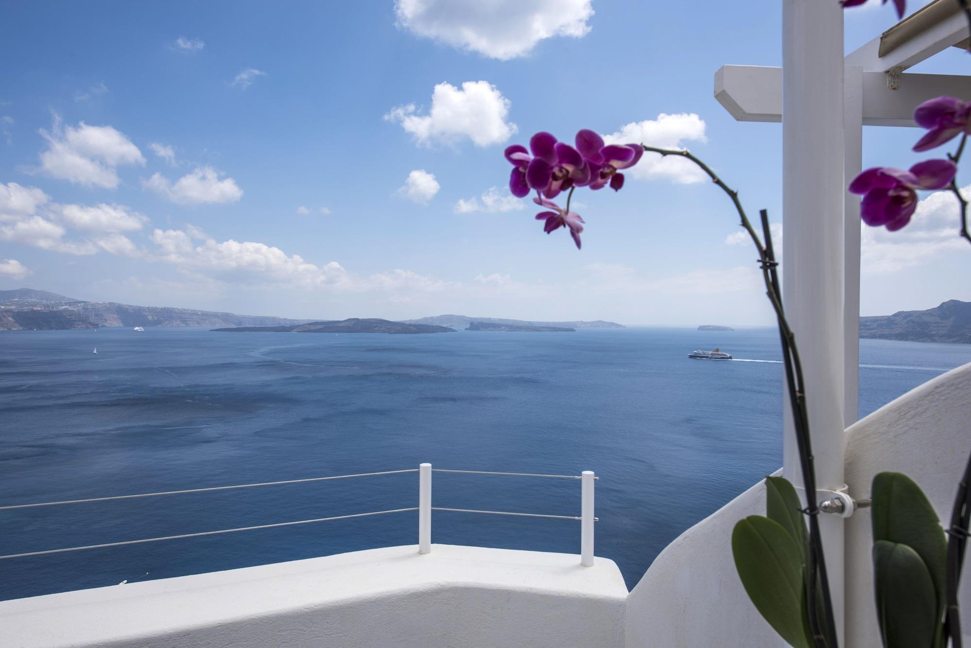 Ambition Suites (Adults Only) Oía Exterior photo