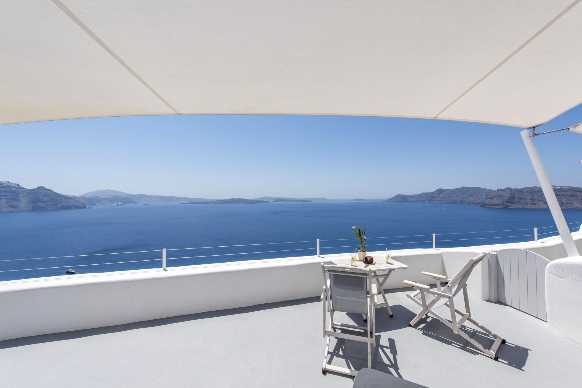 Ambition Suites (Adults Only) Oía Exterior photo