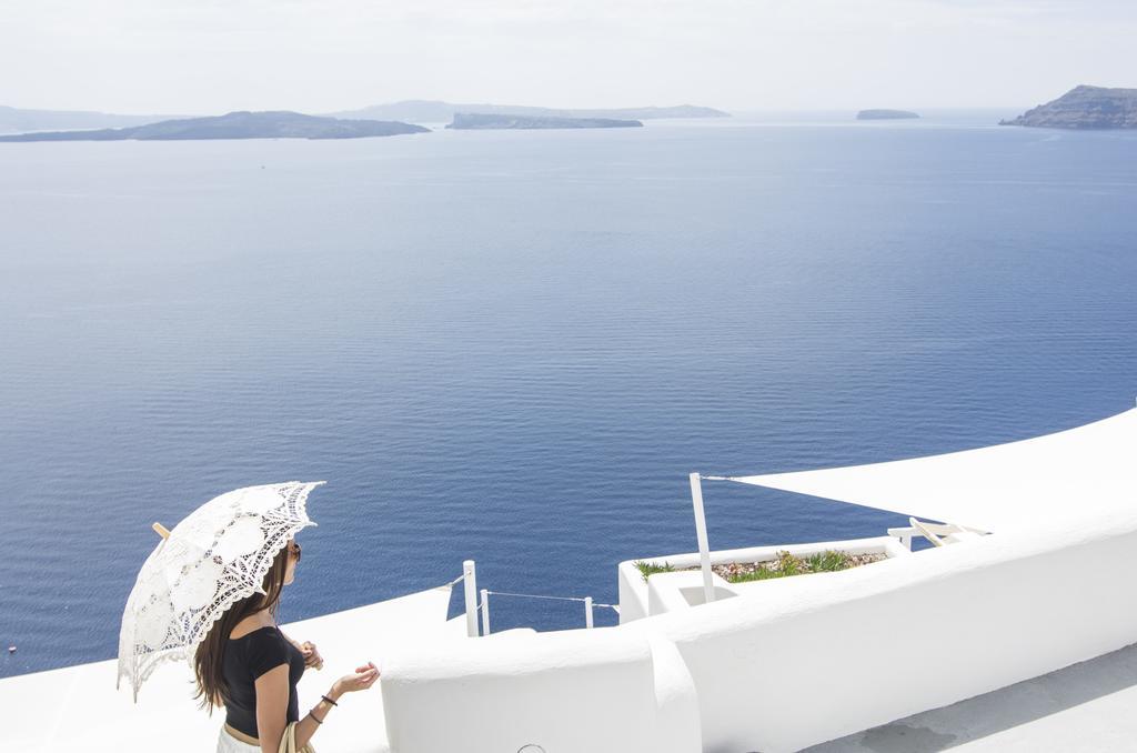 Ambition Suites (Adults Only) Oía Exterior photo