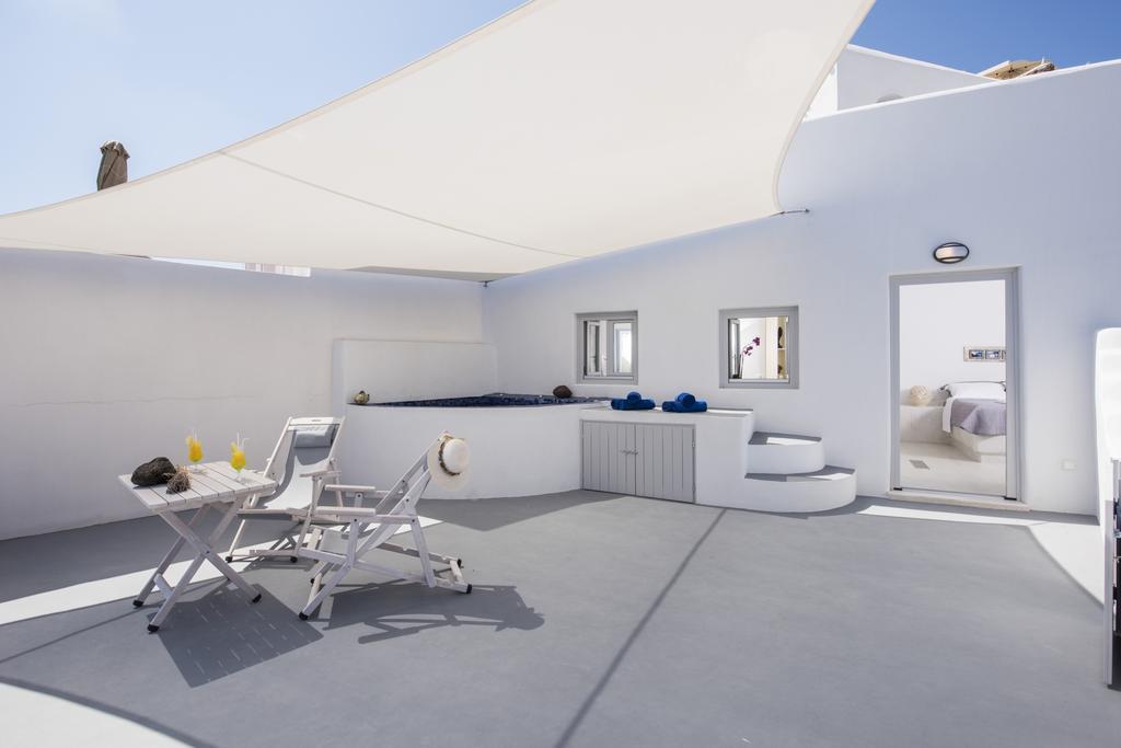 Ambition Suites (Adults Only) Oía Exterior photo